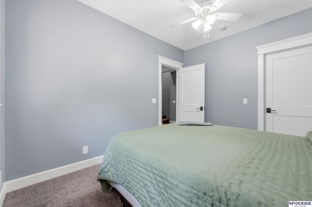 3435 Oakridge Road, Omaha, NE 68112