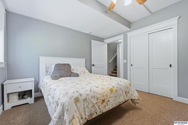 3435 Oakridge Road, Omaha, NE 68112