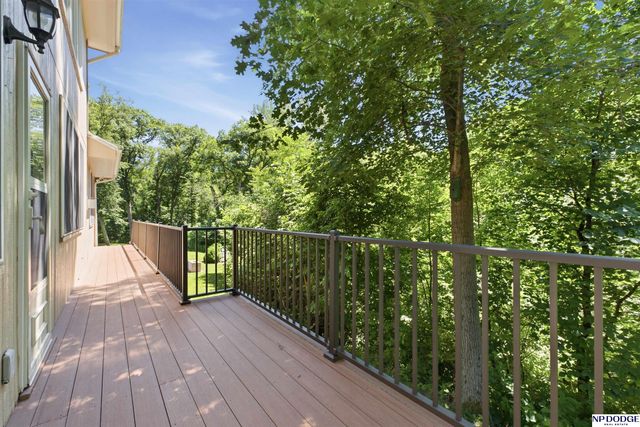 3435 Oakridge Road, Omaha, NE 68112