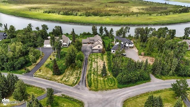 47586 Grant Avenue, Kenai, AK 99611