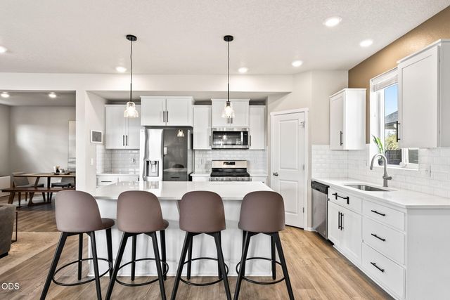 61532 SE Colima Street, Bend, OR 97702