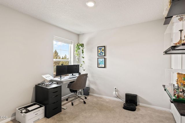 61532 SE Colima Street, Bend, OR 97702