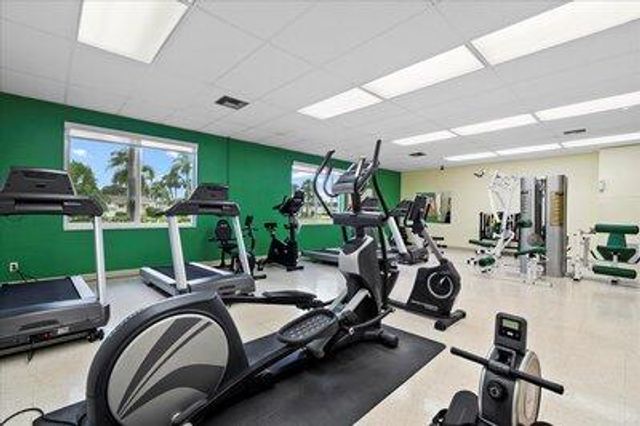 2723 Dudley Drive W G, West Palm Beach, FL 33415
