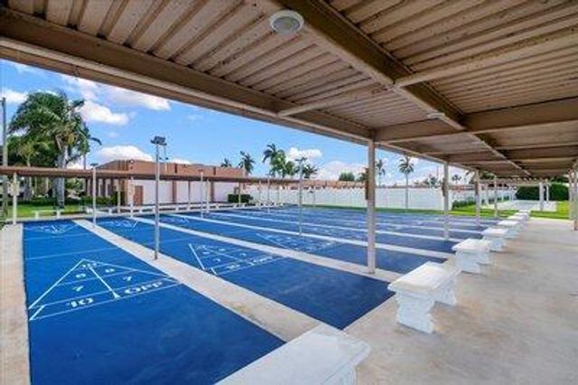 2723 Dudley Drive W G, West Palm Beach, FL 33415