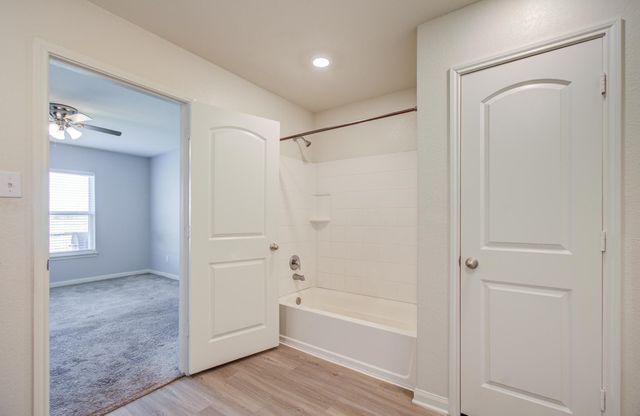 2095 Mule Ridge Drive, Katy, TX 77493