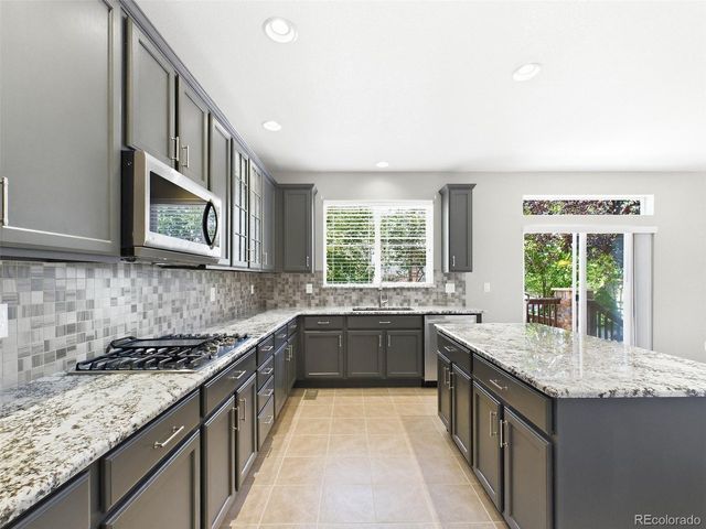 246 N Coolidge Way, Aurora, CO 80018