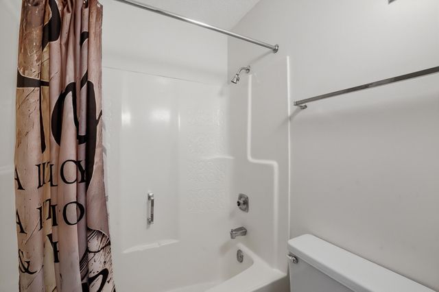 10531 Cedar Lake Road 312, Hopkins, MN 55305