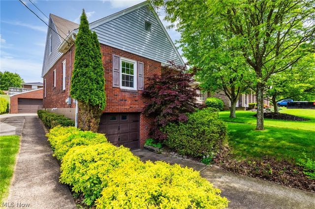 1322 OVERLOOK Drive, Weirton, WV 26062