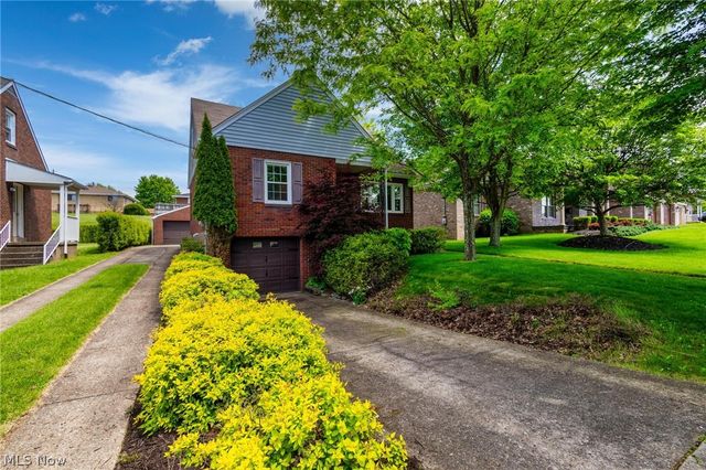 1322 OVERLOOK Drive, Weirton, WV 26062