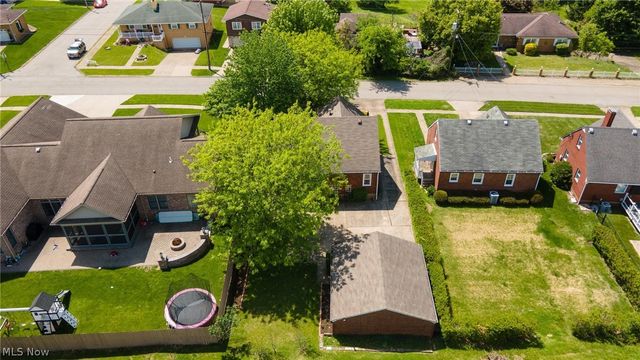 1322 OVERLOOK Drive, Weirton, WV 26062