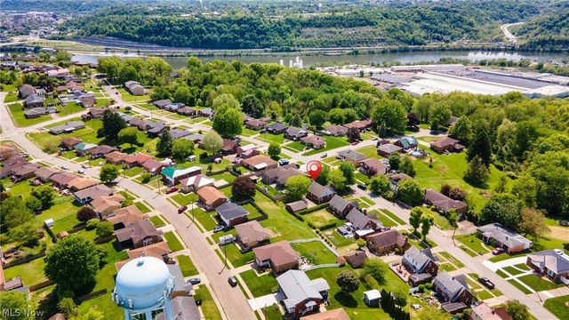 1322 OVERLOOK Drive, Weirton, WV 26062
