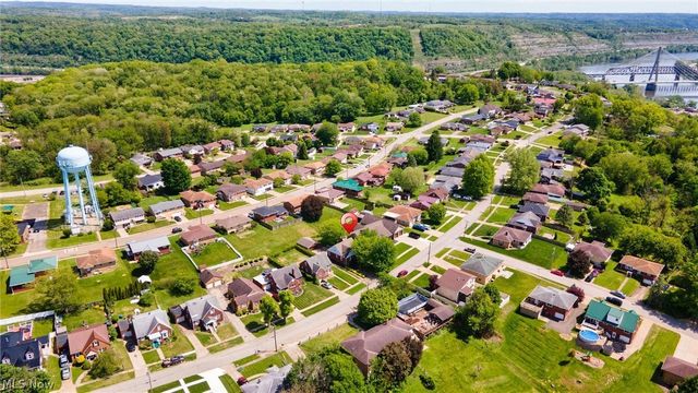 1322 OVERLOOK Drive, Weirton, WV 26062