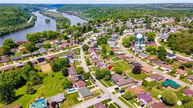 1322 OVERLOOK Drive, Weirton, WV 26062