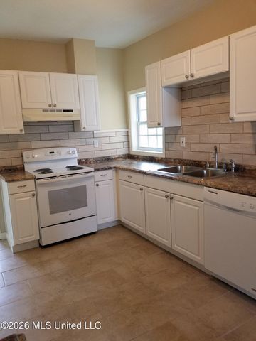 103 E Sproles Street, Clinton, MS 39056