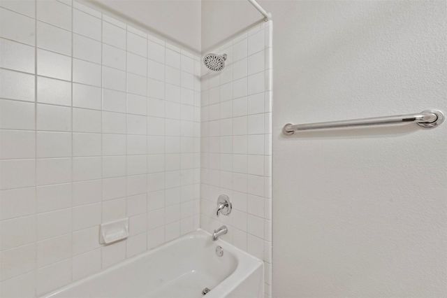 1711 Peregrine Drive, Corinth, TX 76210