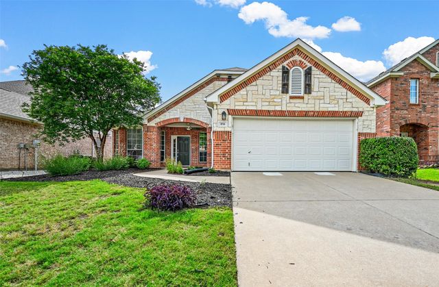 1711 Peregrine Drive, Corinth, TX 76210