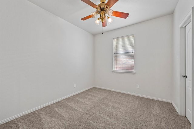 1711 Peregrine Drive, Corinth, TX 76210