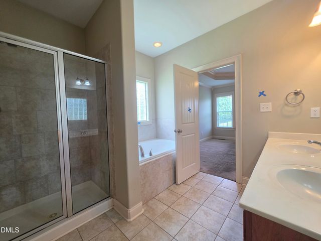 22 Oak Run Drive, Clayton, NC 27520