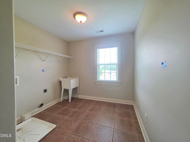 22 Oak Run Drive, Clayton, NC 27520