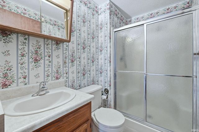 8231 Sakaden Parkway, Fort Wayne, IN 46825