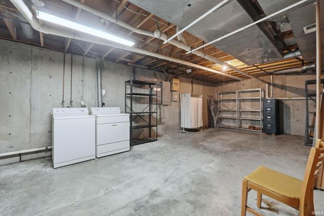 8231 Sakaden Parkway, Fort Wayne, IN 46825