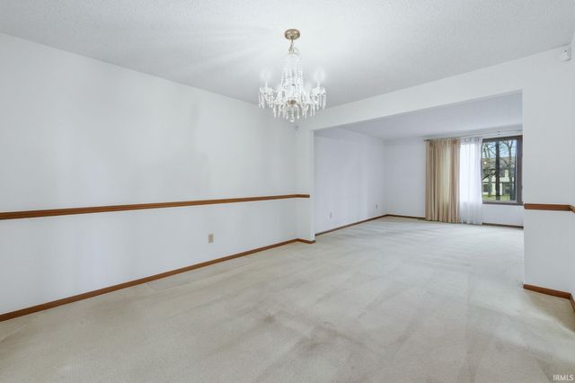 8231 Sakaden Parkway, Fort Wayne, IN 46825