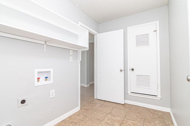 5114 Storey Ave, Midland, TX 79707