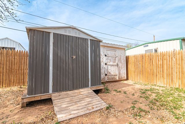 5114 Storey Ave, Midland, TX 79707