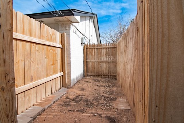 5114 Storey Ave, Midland, TX 79707