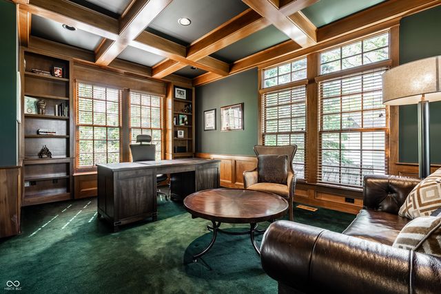 25 Monahan Road, Zionsville, IN 46077