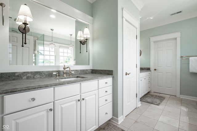25 Monahan Road, Zionsville, IN 46077