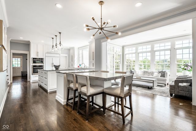 25 Monahan Road, Zionsville, IN 46077