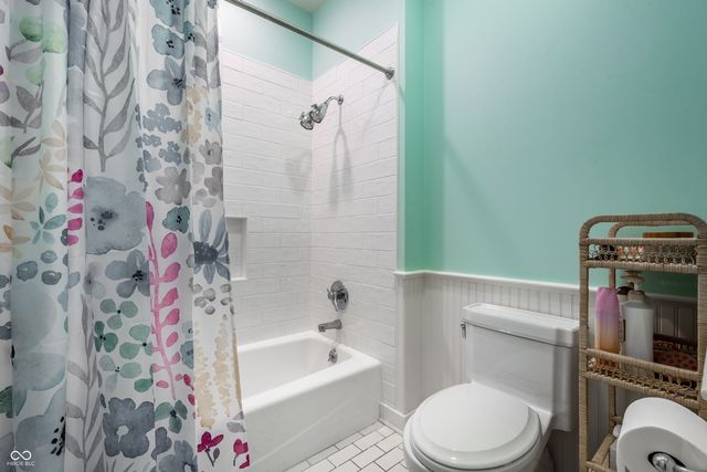 25 Monahan Road, Zionsville, IN 46077
