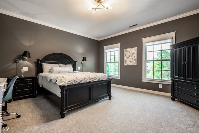 25 Monahan Road, Zionsville, IN 46077