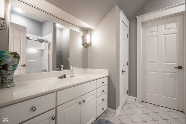 25 Monahan Road, Zionsville, IN 46077