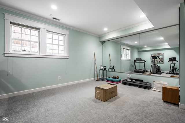 25 Monahan Road, Zionsville, IN 46077