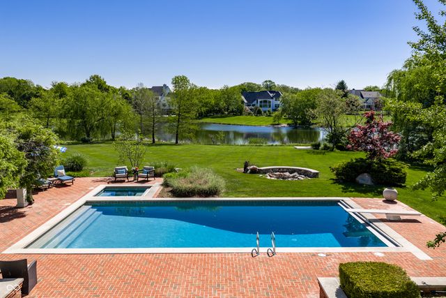 25 Monahan Road, Zionsville, IN 46077