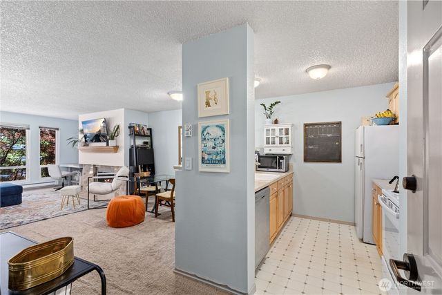 163 Etruria Street, Seattle, WA 98109