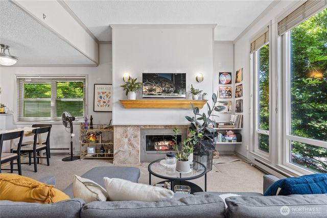 163 Etruria Street, Seattle, WA 98109