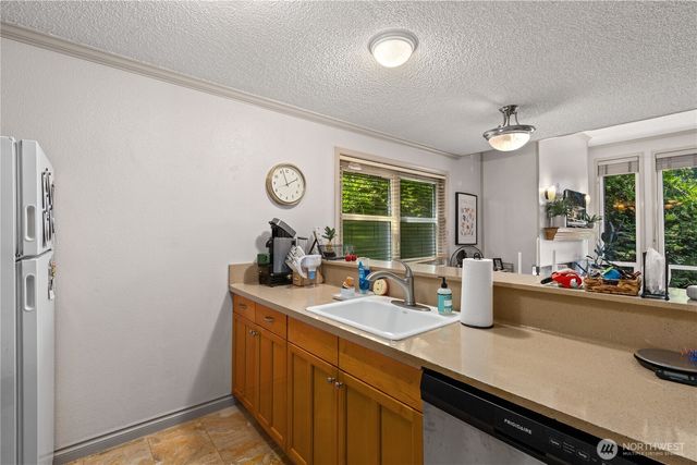 163 Etruria Street, Seattle, WA 98109