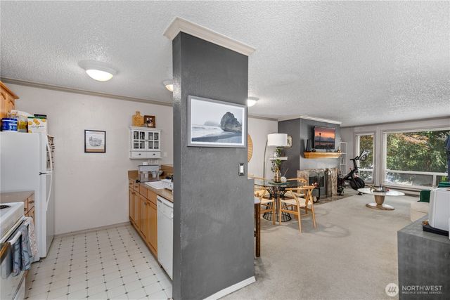 163 Etruria Street, Seattle, WA 98109