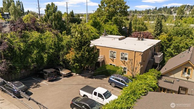 163 Etruria Street, Seattle, WA 98109
