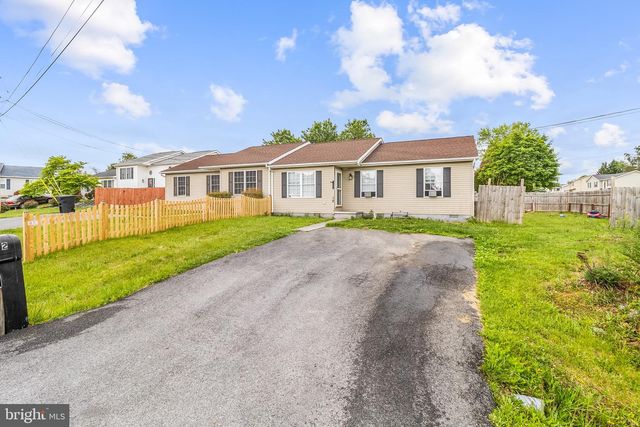 12 EMPRESS CIR, Inwood, WV 25428