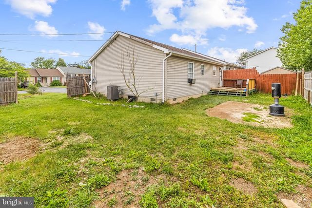 12 EMPRESS CIR, Inwood, WV 25428