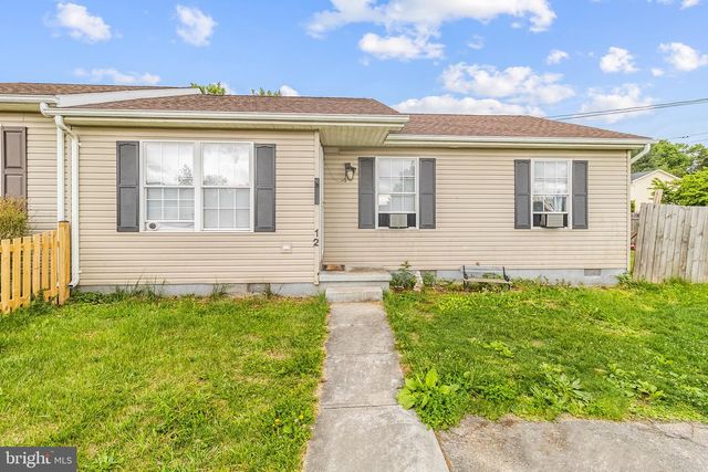 12 EMPRESS CIR, Inwood, WV 25428
