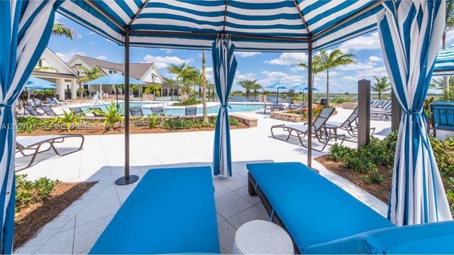 19884 Whispering Creek Road 263, Loxahatchee, FL 33470