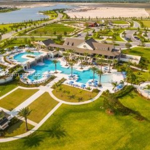 19884 Whispering Creek Road 263, Loxahatchee, FL 33470