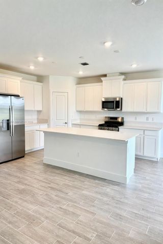19884 Whispering Creek Road 263, Loxahatchee, FL 33470