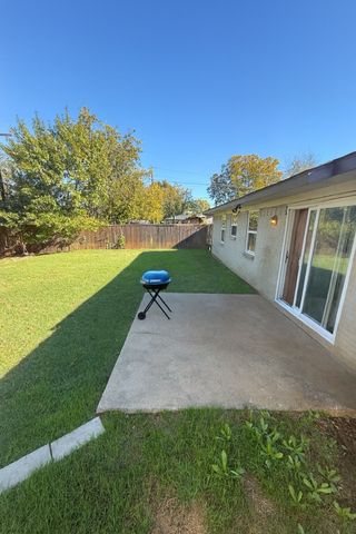 491 Sweetbriar Drive, Lewisville, TX 75067