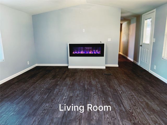 577 Bevers Lane, Valley View, TX 76272